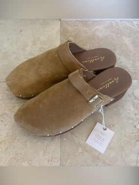 Aurelia Suede Buckle Clog Mules in Tan